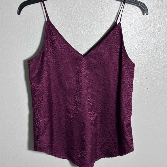Express Women Purple Blouse Top V-neck Size XXS. - Picture 2 of 7
